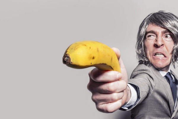 Add humuor to improve the calling wait experience.