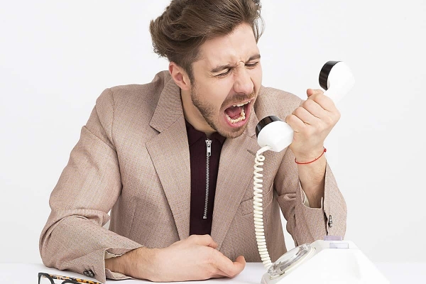 angry_telephone_caller